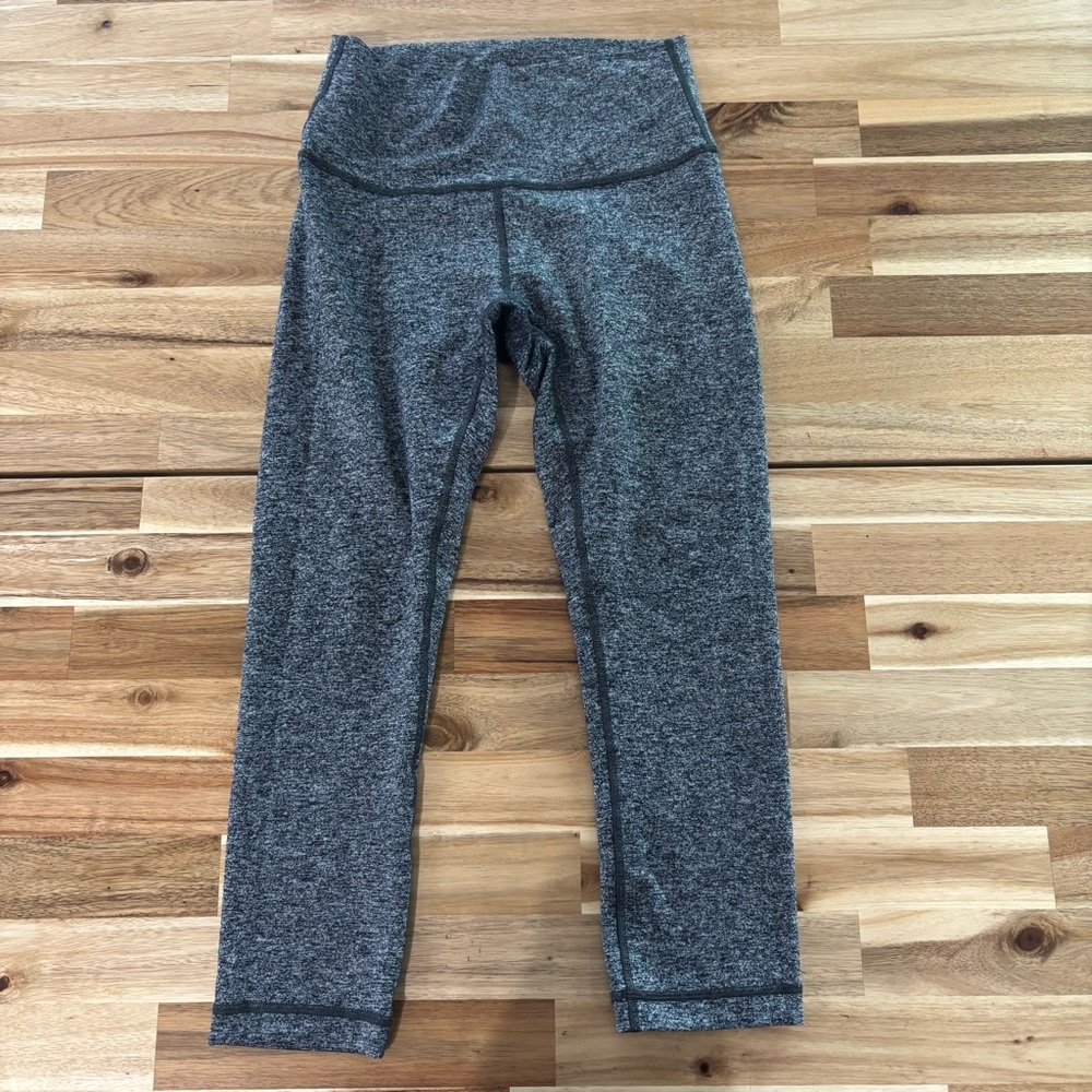 Lululemon Wunder‎ Under Capri